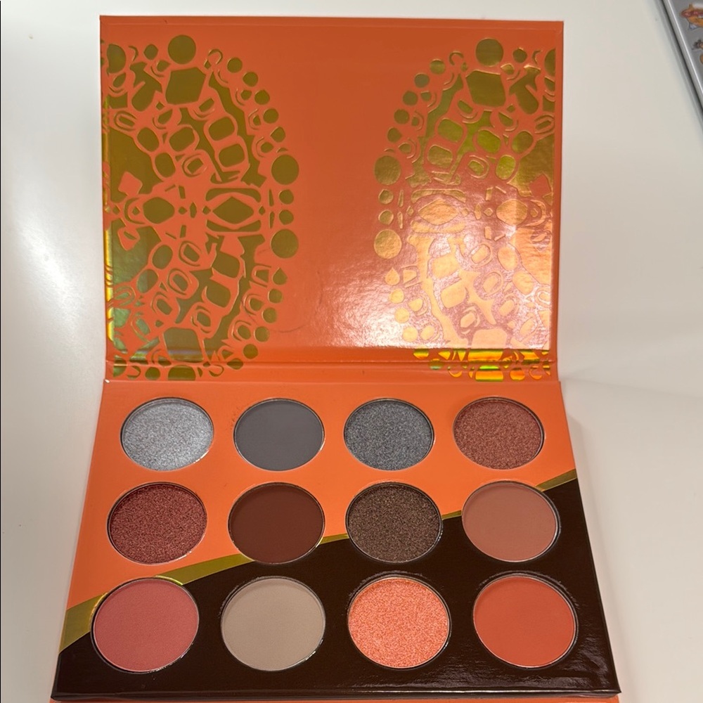 Juvia's Place Nubian 3 Coral Eyeshadow Palette